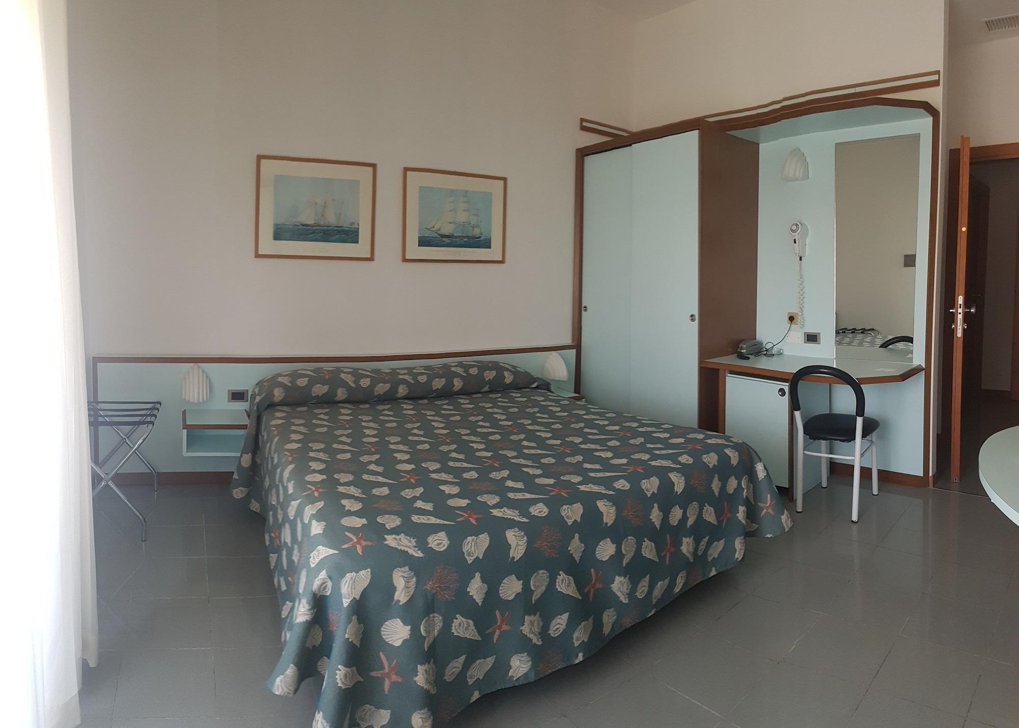Hotel Gaby Римини Экстерьер фото
